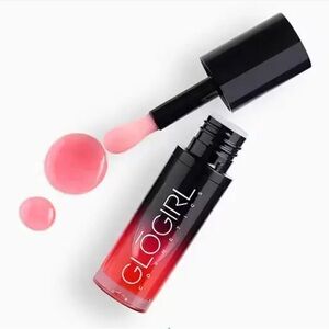 GloGirl Cosmetics: Lip Oil